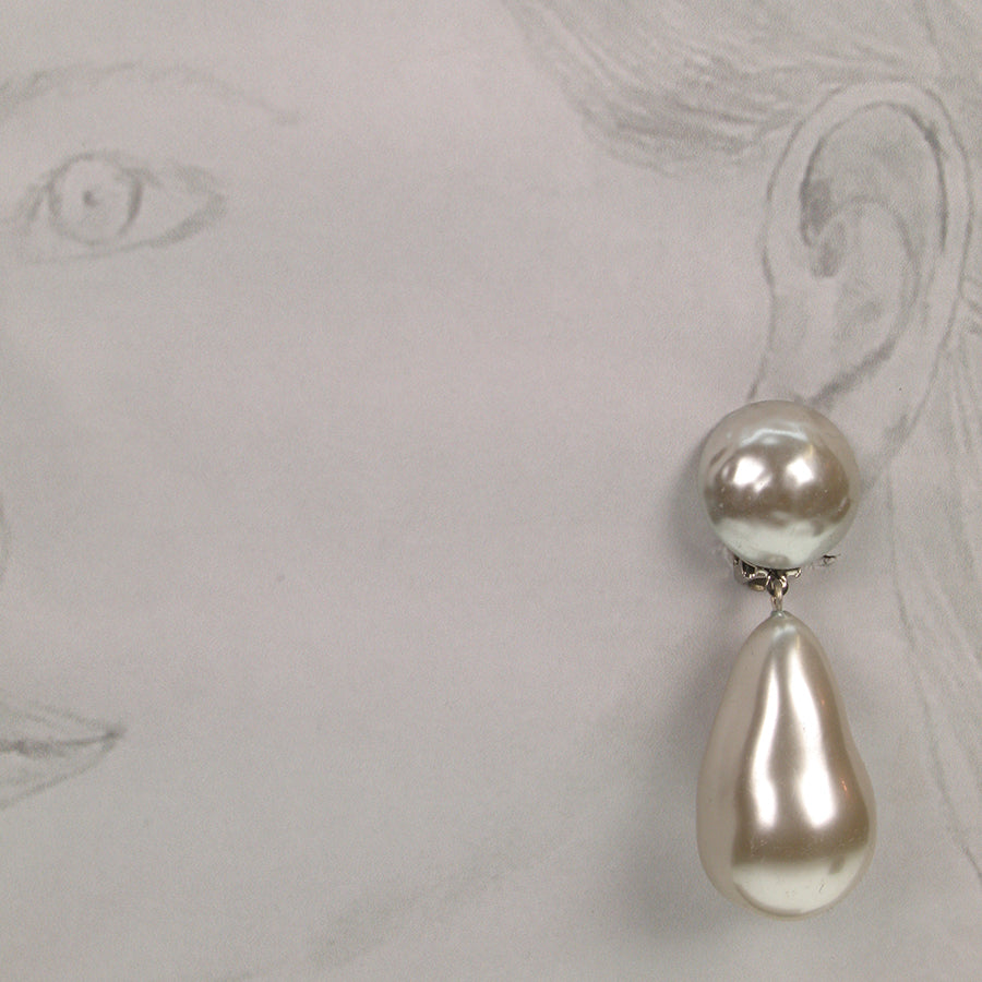 Pearl clip earrings