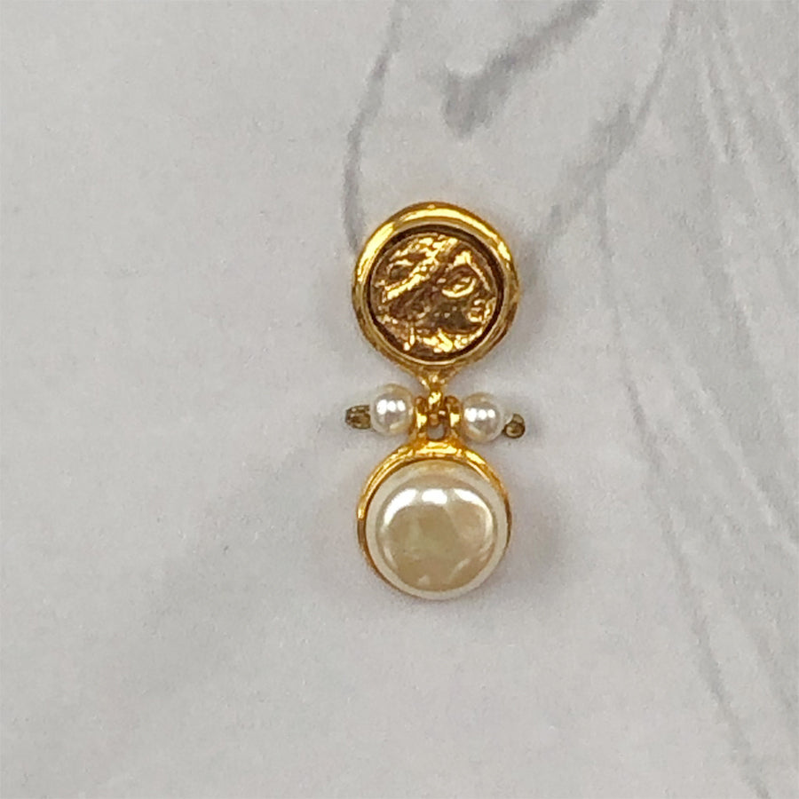 Gold coin and baroque glass pearl drop pierced earring