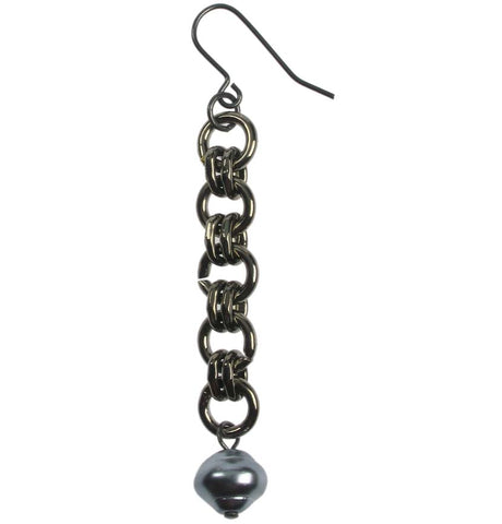 Black plated chain and grey pearl earrings