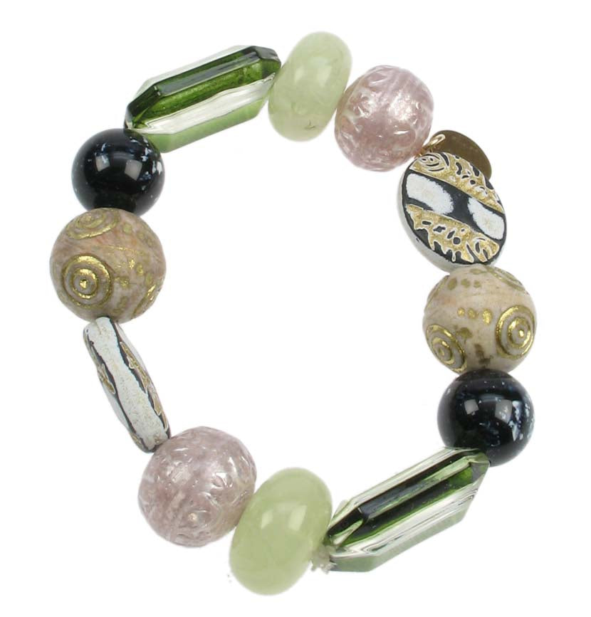 Stretch green bracelet