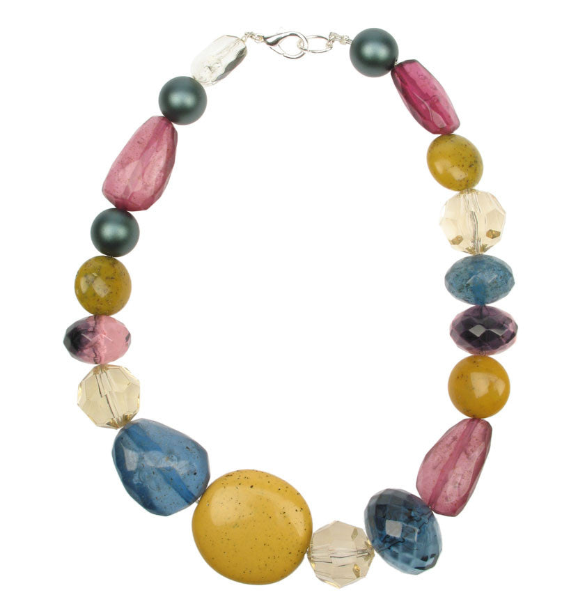 Vibrant threaded necklace